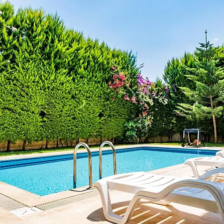 Luxury White Kemer