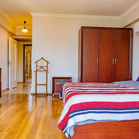 Luxury White Vilă