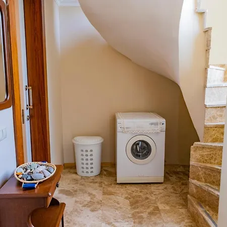 Luxury White Vilă